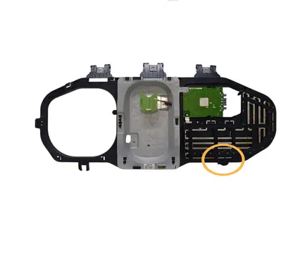 Mercedes-Benz ML W164 Aerial antenna amplifier A2518202275 28024813
