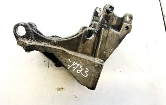 Citroen C8 Engine mounting bracket