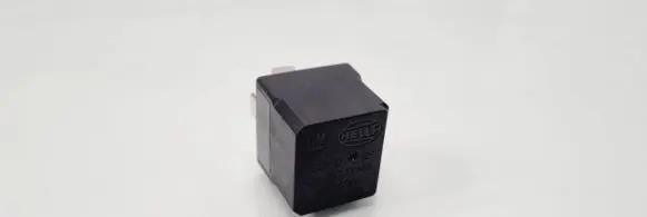 Opel Zafira B Other relay 13171831 4RA00779105