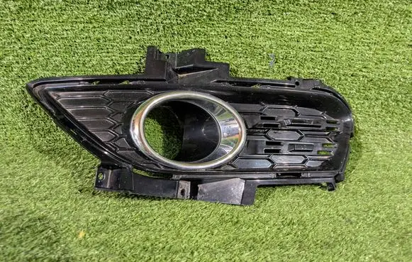 Ford Mondeo MK V Front fog light trim/grill 