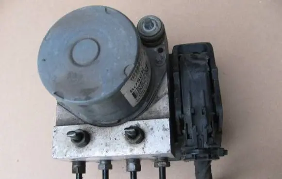 Fiat Punto Evo ABS Pump 0265951378 0265230808 51860291