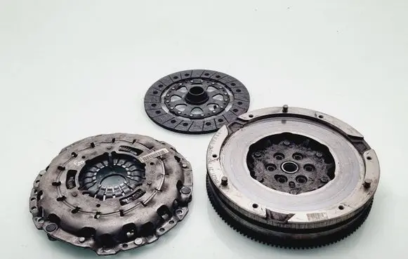 BMW 1 F20 F21 Clutch set kit 21217621180 21217614325 7614327