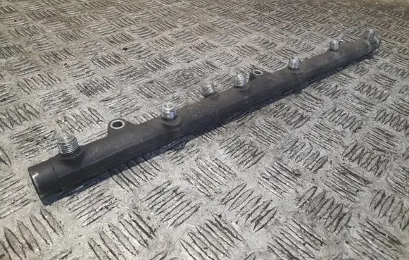 BMW 5 E39 Fuel main line pipe 0445216002