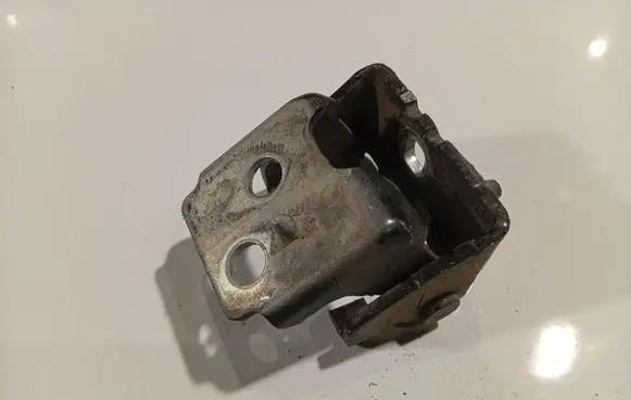 Citroen C5 Front door upper hinge