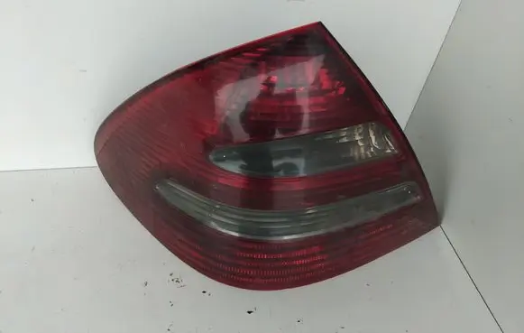 Mercedes-Benz E W211 Rear/tail lights A2118200364