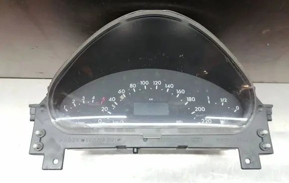 Mercedes-Benz A W168 Speedometer (instrument cluster)
