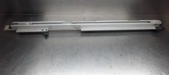 Volvo V70 Fender mounting bracket