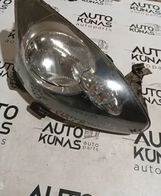 Toyota Aygo AB10 Headlight/headlamp 811100H070 89092766