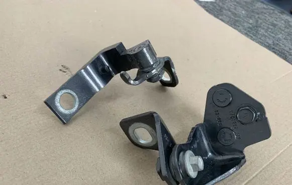 Ford Mustang V Front door hinge set 