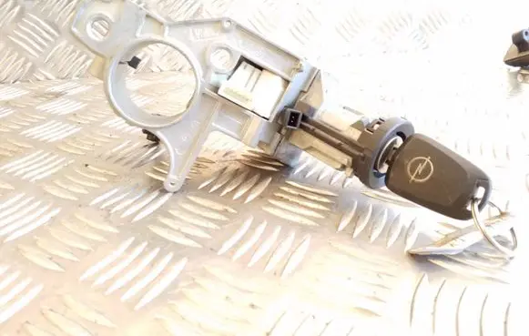 Opel Astra H Ignition lock 01834M225B N0501882 2421430