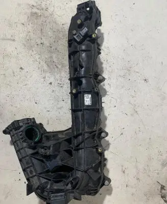BMW 5 F10 F11 Intake manifold 7800088