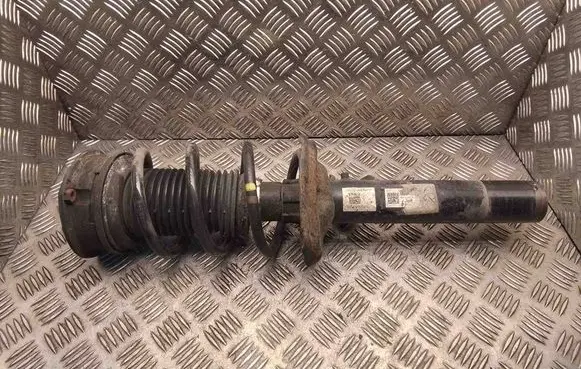 Volkswagen Touran III Front shock absorber with coil spring 5Q0413031 5QA412021 5Q0413031AC