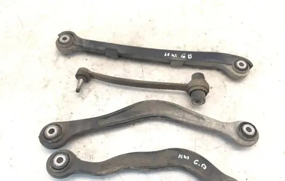 Mercedes-Benz S W220 Rear control arm A2203521005 A2203520588 A2203521105