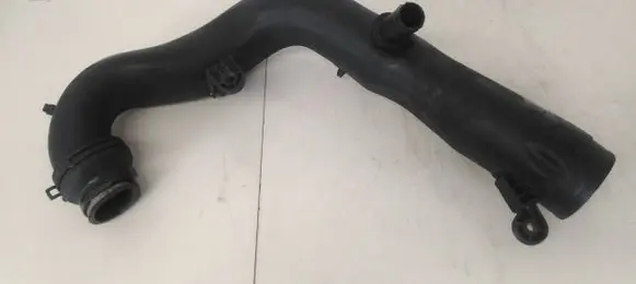 Audi A3 S3 8P Intercooler hose/pipe VCD446143602 1k0129654k
