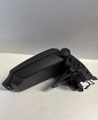BMW 1 E81 E87 Armrest 911048802 6962075