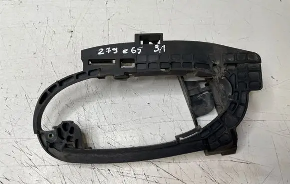 BMW 7 E65 E66 Rear door exterior handle/bracket 7013703