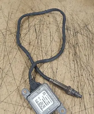 Mercedes-Benz C W204 Lambda probe sensor A0009053603