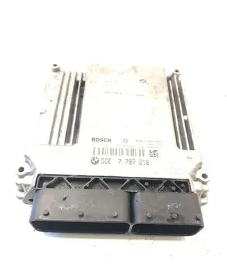 BMW 1 E81 E87 Engine control unit/module 7797216 1039S07797 0281011964
