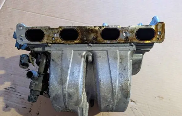 Opel Zafira B Intake manifold 24435069 55352859
