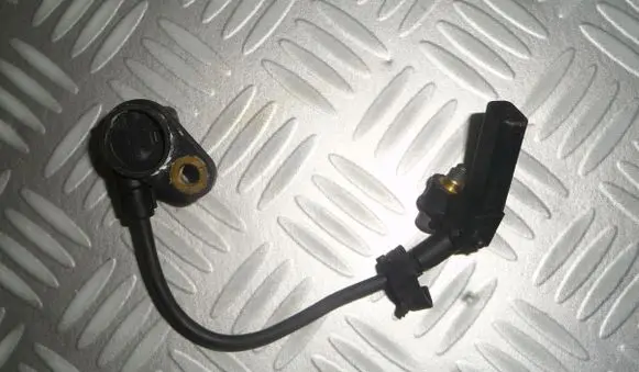 BMW 3 E90 E91 Crankshaft position sensor 7582842