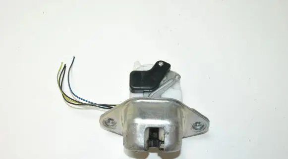 Subaru Legacy Tailgate/trunk/boot lock/catch/latch