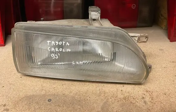 Toyota Corolla E90 Headlight/headlamp 12307 12284