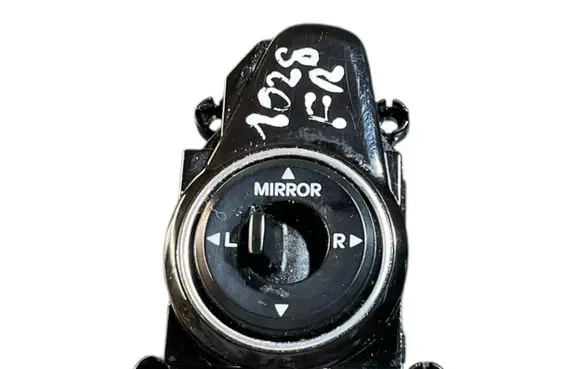Hyundai i40 Wing mirror switch 39R4801280