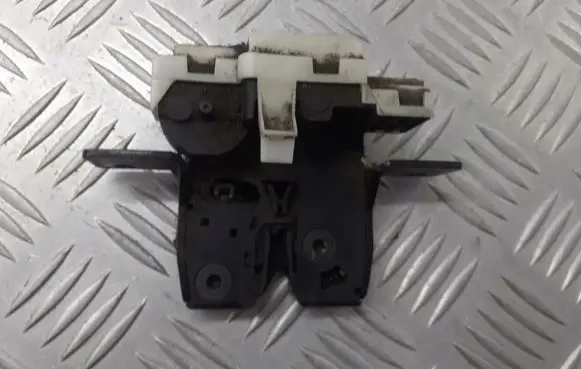 Renault Scenic II - Grand scenic II Tailgate exterior lock 8200076240