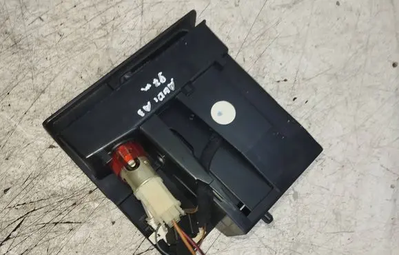 Audi A3 S3 8L Car ashtray 8L0857951