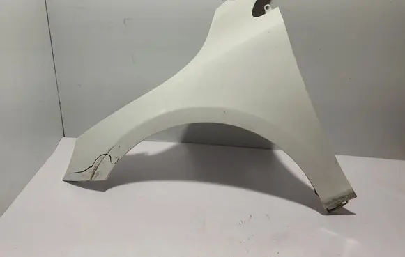 Volvo V40 Fender 31301261