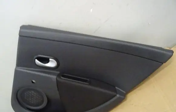 Renault Clio III Rear door card panel trim 