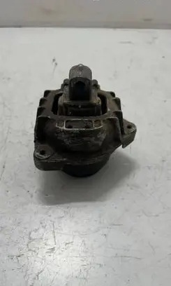 BMW 5 F10 F11 Engine mount bracket 6860233