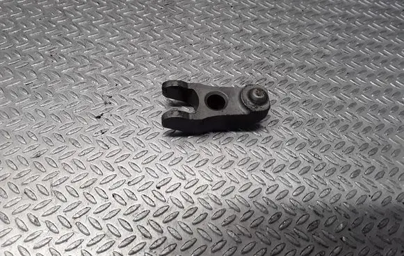 Volkswagen Polo III 6N 6N2 6NF Fuel Injector clamp holder