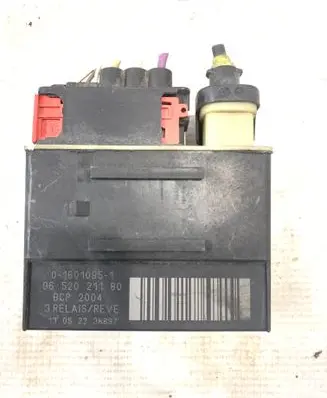 Peugeot Partner Glow plug pre-heat relay 9652021180 018010951