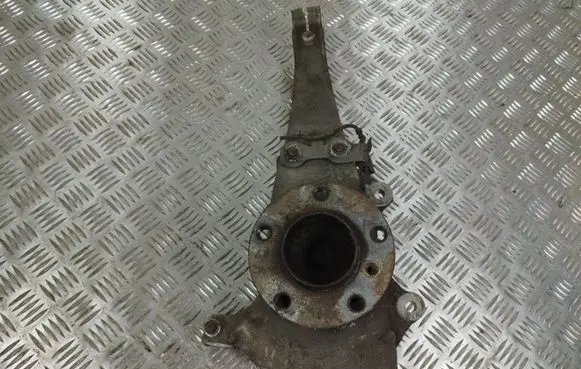 BMW 5 F10 F11 Front wheel hub