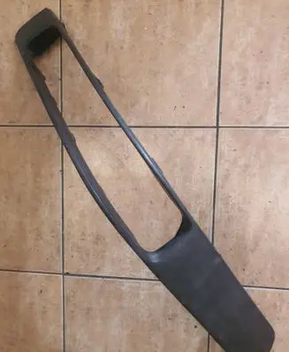 Front bumper splitter molding