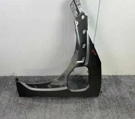 Toyota bZ4X Fender B1257