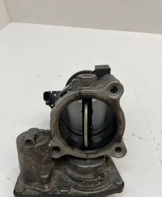 BMW 5 F10 F11 Throttle valve 7810752 10378517 1354