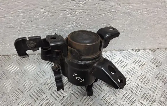 Toyota Verso Engine mount bracket 123050R030 123150R020