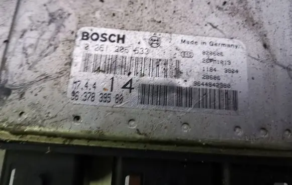 Citroen Xsara Picasso Engine control unit/module 9637839580 0261206633