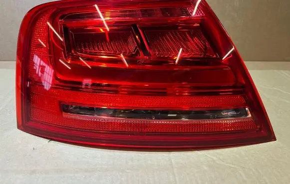Audi A8 S8 D4 4H Rear/tail lights