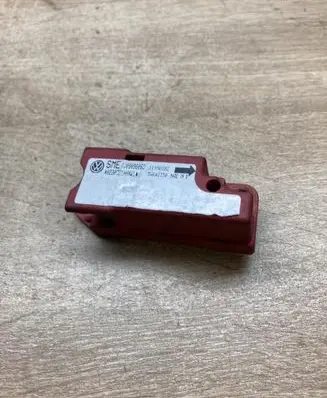 Volkswagen Golf IV Airbag deployment crash/impact sensor IJ0909606D 5WK42350