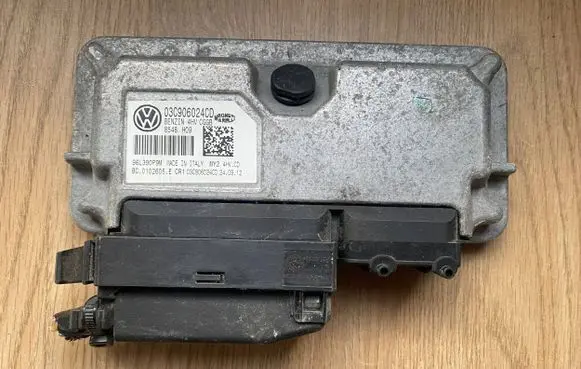 Seat Ibiza IV (6J,6P) Engine control unit/module 03C906024CD 8548H09