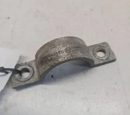 Audi Q7 4L Sway bar bush bracket, rear 7L8511418