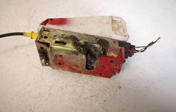 Ford Mondeo MK I Rear door lock 93BG220A20BA