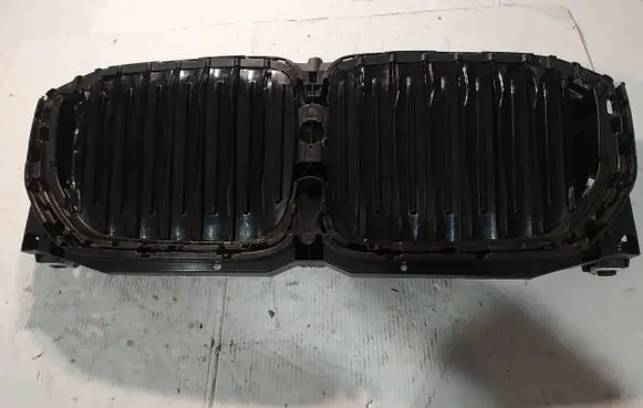 BMW X7 G07 Intercooler air guide/duct channel 22677510 5113