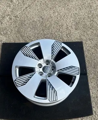 Audi e-tron R19 alloy rim 4KE601025L
