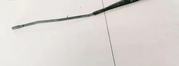 Peugeot 406 Front wiper blade arm