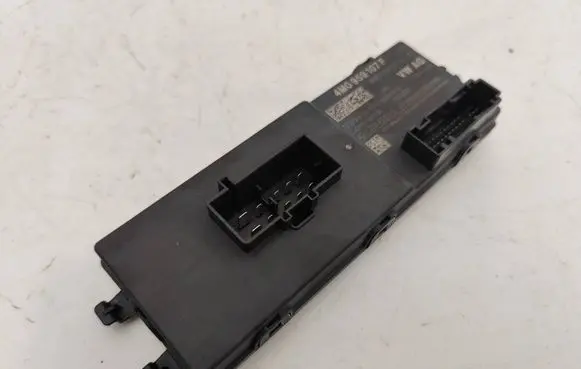 Audi A4 S4 B9 8W Tailgate/trunk control unit/module 4M0959107F 4M0959107A A2C73762525