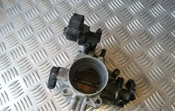 Hyundai Santa Fe Throttle valve 3515033010